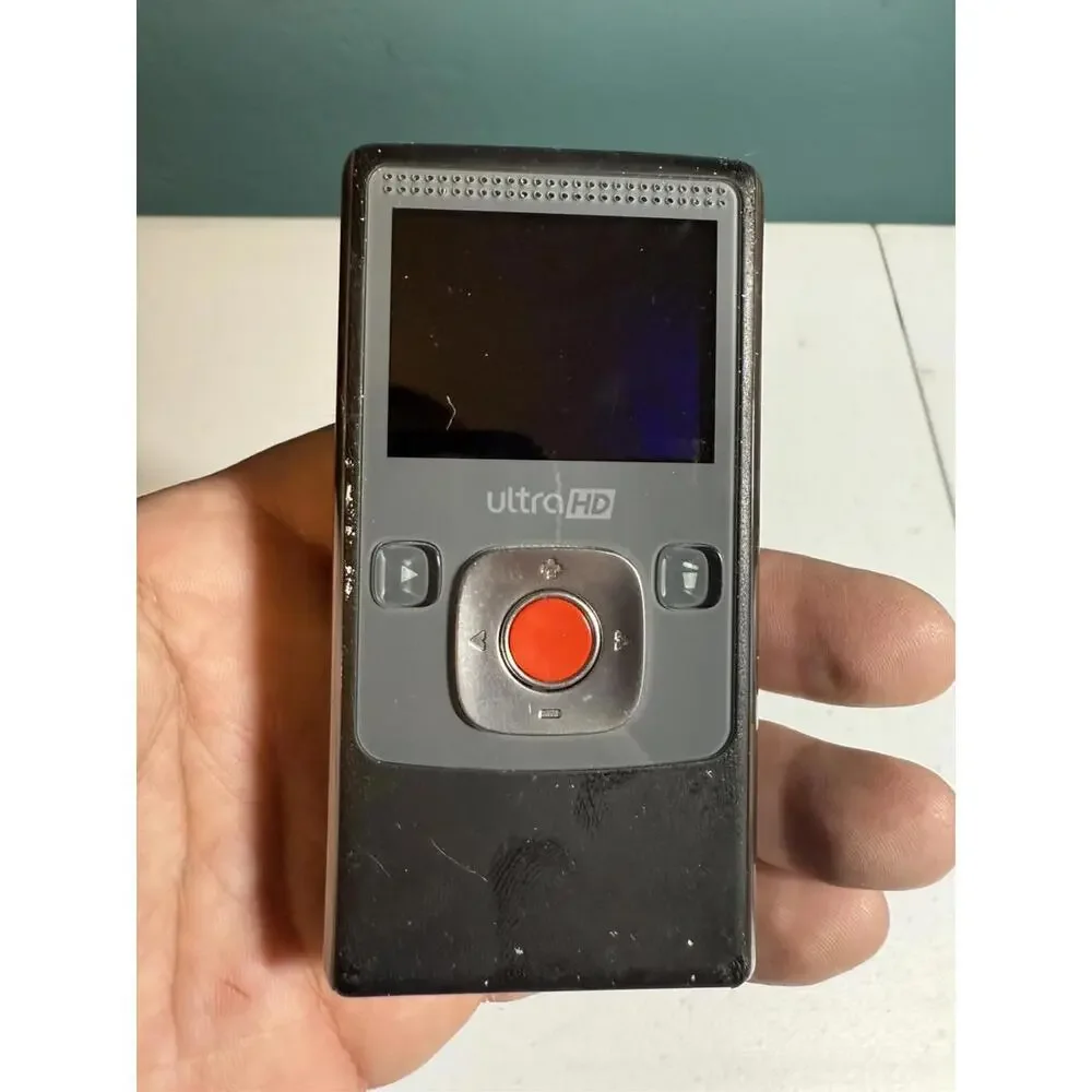 Cisco Flip Ultra HD, Has battery , no charger 🔌